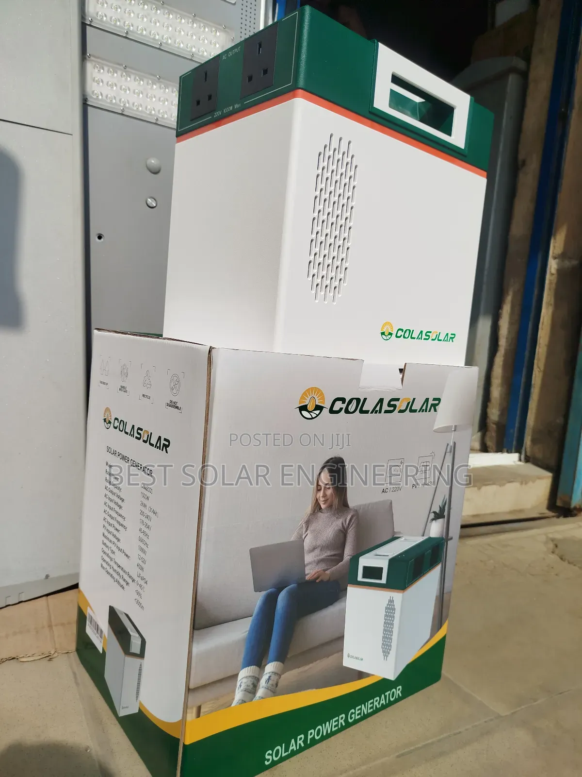 Cola 2000 Solar Generator 1000w With 2kwh Lithium Battery