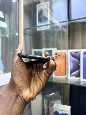 Apple iPhone XR 64 GB Black