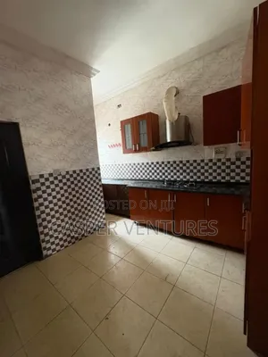1bdrm Shared Apartment in Lekki County, Ikota for rent