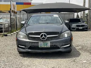 Mercedes-Benz C300 Sport Sedan AWD (3.0L 6cyl 7A) 2008 Gray