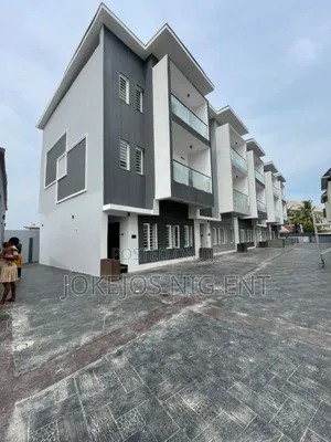 4bdrm Townhouse/Terrace in Ogunfayo Community, Awoyaya for sale