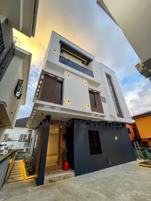 5bdrm Duplex in Magodo Phase2 for sale