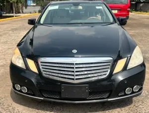 Mercedes-Benz E350 Base 4dr Sedan RWD (3.5L 6cyl 7A) 2010 Black