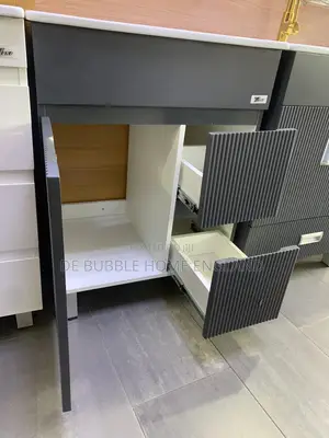 Executive Cabinet Basin Line Gery