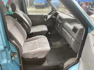 Volkswagen Transporter 2002 Blue