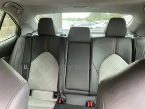 Toyota Camry XLE V6 (3.5L V6 8A) 2019 White