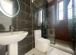 4bdrm Apartment in Ikota for rent