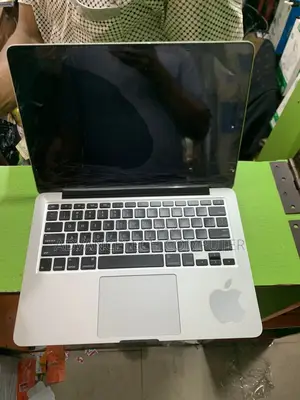 Laptop Apple MacBook Pro 2015 8GB Intel Core i5 SSD 256GB