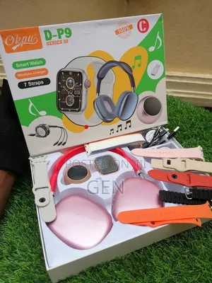 H83 Plus Smartwatch
Comes With 3 Straps, Microphone and Speakers