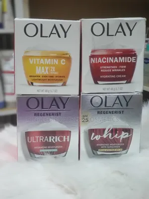 Olay Regenerist Anti-Aging Vitamin C, Niacinamide Face Cream