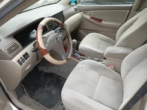 Toyota Corolla 2008 Gold