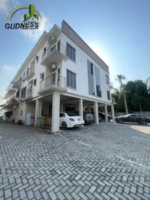 3bdrm Apartment in Lekki for rent