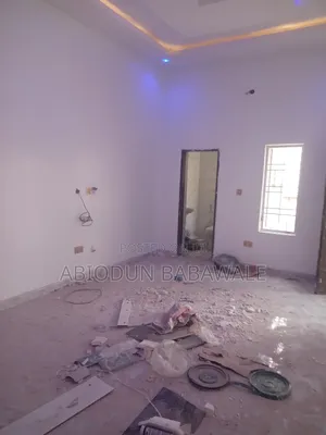 3bdrm Block of Flats in Dawaki By News for rent