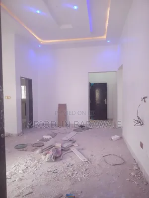 3bdrm Block of Flats in Dawaki By News for rent