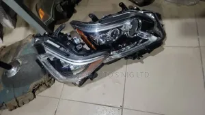 Complete Set Of Head Lamp Lexus Gx460 2015 To 2019