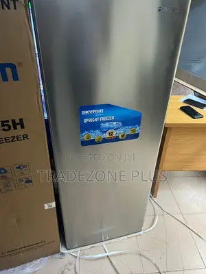 Skyrun Standing Freezer 185l – Sleek Design, Superior Freezing