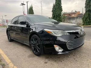 Toyota Avalon Limited Sedan FWD (3.5L 6cyl 6A) 2013 Black