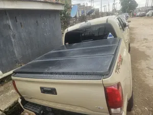 Toyota Tacoma 2020 Gold