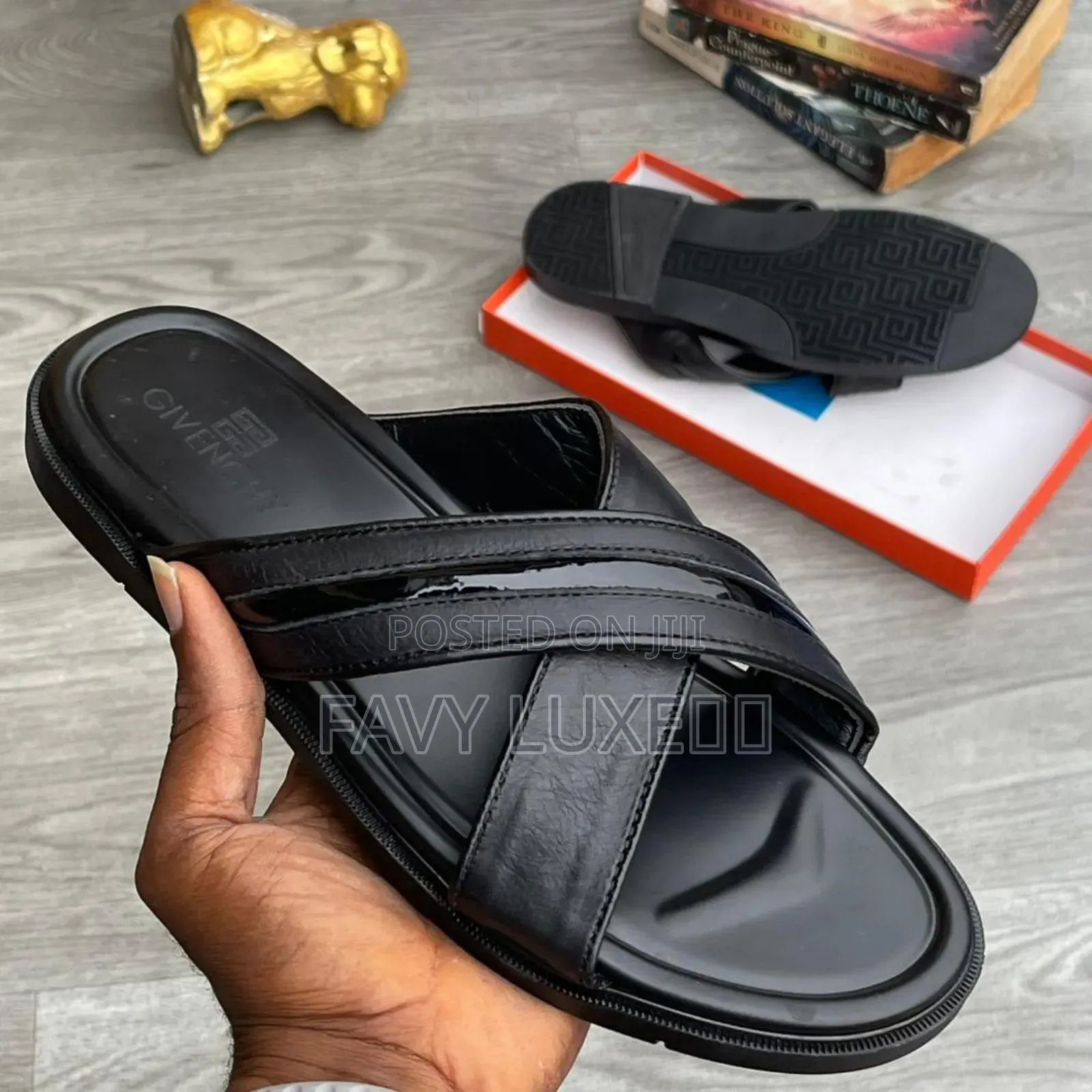 Classic Slide Sandal