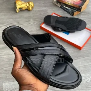 Classic Slide Sandal