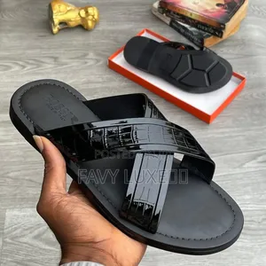 Classic Slide Sandal
