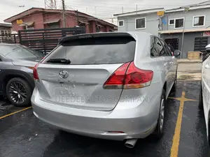 Toyota Venza AWD 2010 Silver