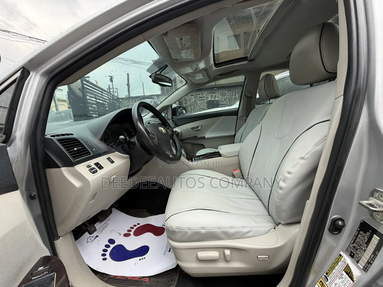 Toyota Venza AWD 2010 Silver