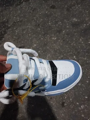 Sneakers for Unisex