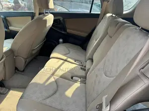 Toyota RAV4 2012 Red