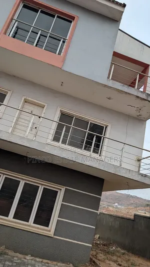 5bdrm Duplex in Hill View Estate, Mpape for sale