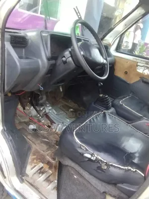 Suzuki Every 2004 White