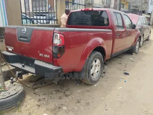 Nissan Frontier Crew Cab SE 4x4 2007 Red