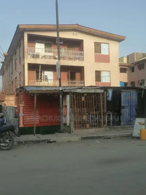 3bdrm Block of Flats in Alaba for rent