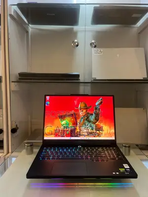 Laptop Lenovo Legion 7 32GB Intel Core Ultra 9 SSD 1T