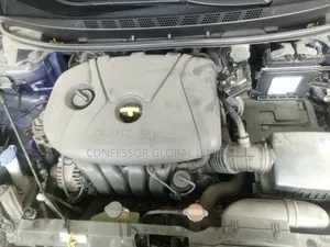 Hyundai Elantra 2011 Blue