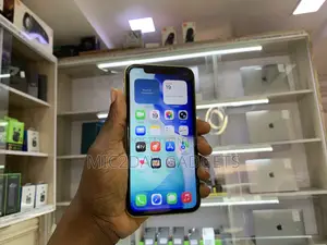 Apple iPhone 11 64 GB Yellow