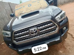 Toyota Tacoma 4dr Double Cab 2016 Gray