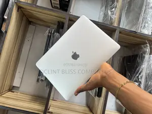 Laptop Apple MacBook Pro 2016 8GB Intel Core I5 SSD 256GB
