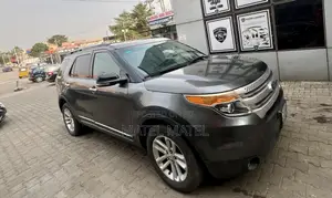 Ford Explorer XLT 4dr SUV (3.5L 6cyl 6A) 2015 Gray