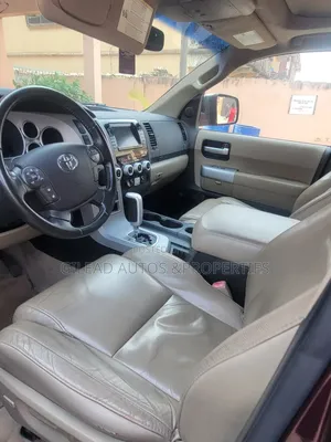 Toyota Sequoia Limited 4dr SUV (5.7L 8cyl 6A) 2008 Silver
