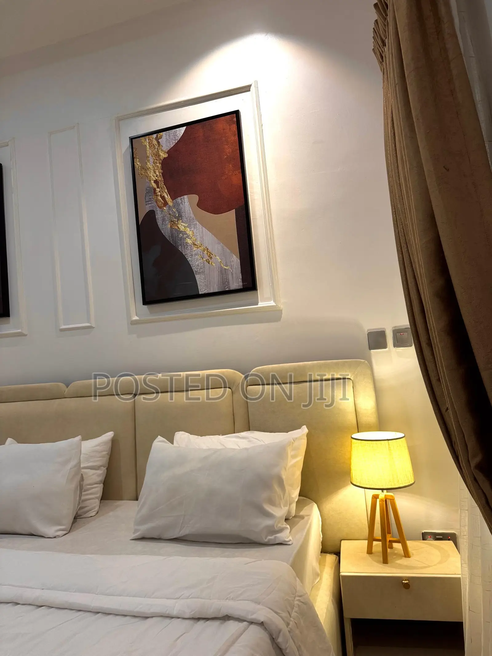 Service Apartment