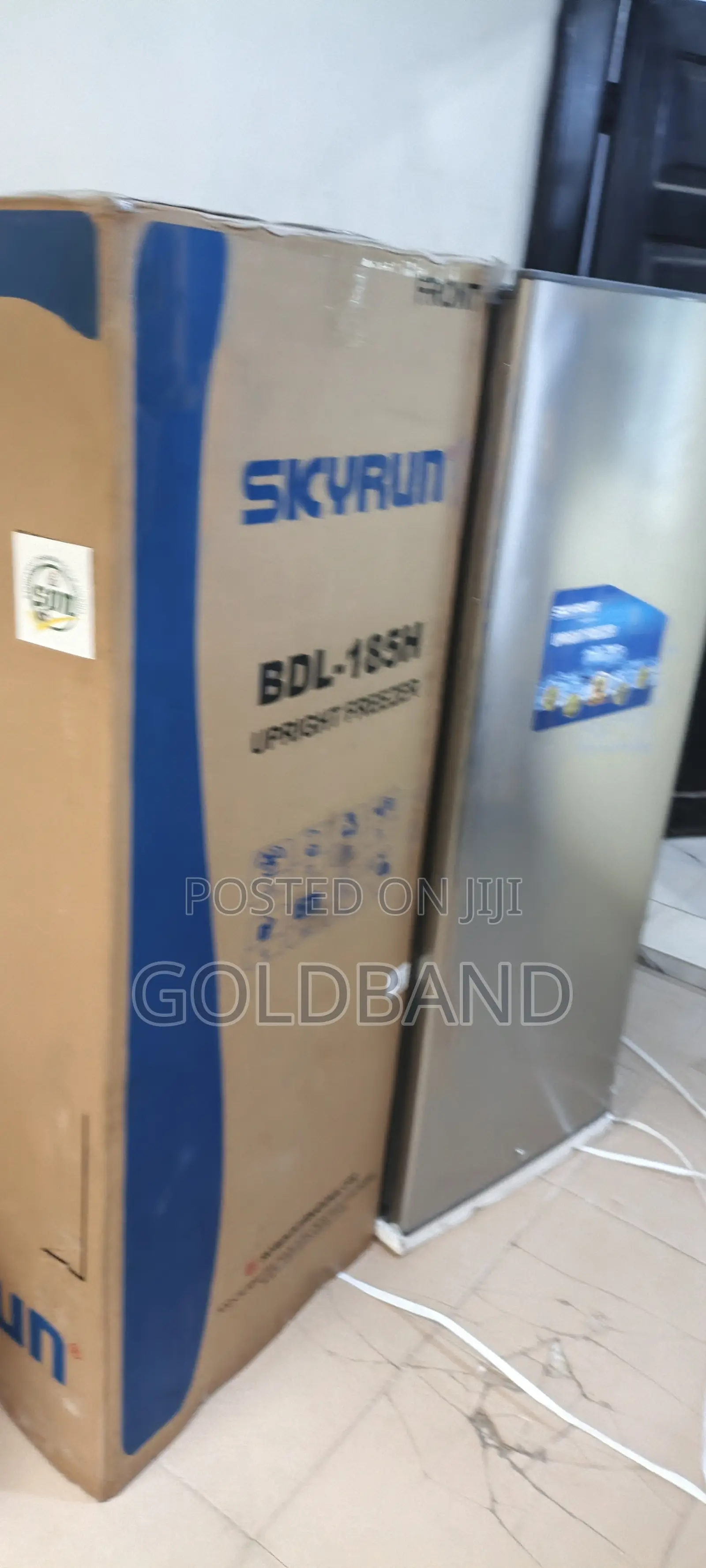 Skyrun 180l Vertical Deep Freezer