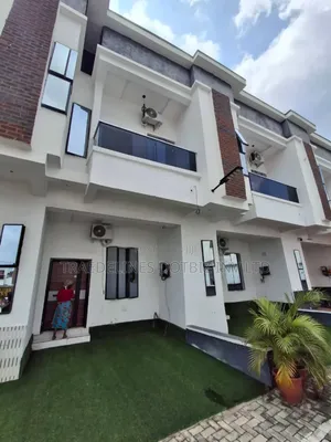 Furnished 3bdrm Duplex in Igando for sale