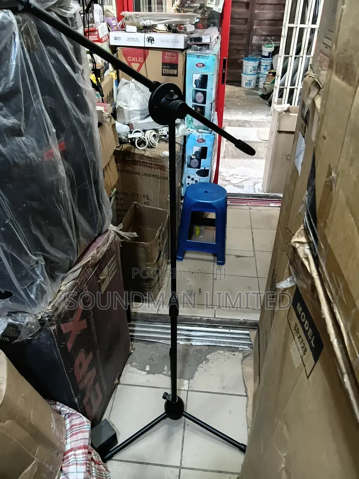 Professional Tripod Leg Adjustable Microphone Stand