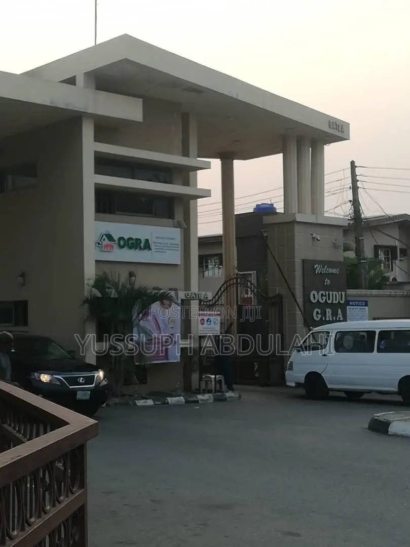 3 Bedrooms Ogudu Gra Ikeja