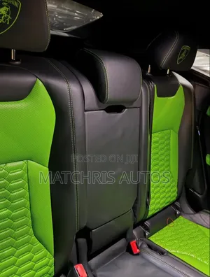 Lamborghini Urus Base 2019 White