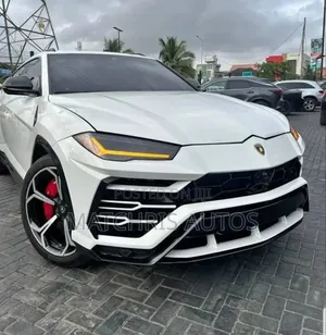 Lamborghini Urus Base 2019 White