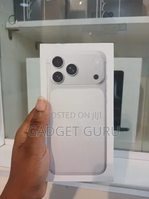 New Apple iPhone 17 Pro Max 256 GB Silver