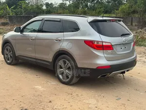 Hyundai Santa Fe 2015 Blue