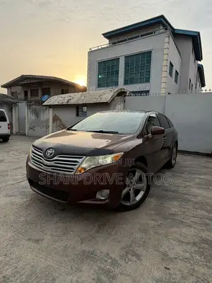 Toyota Venza V6 AWD 2010 Brown